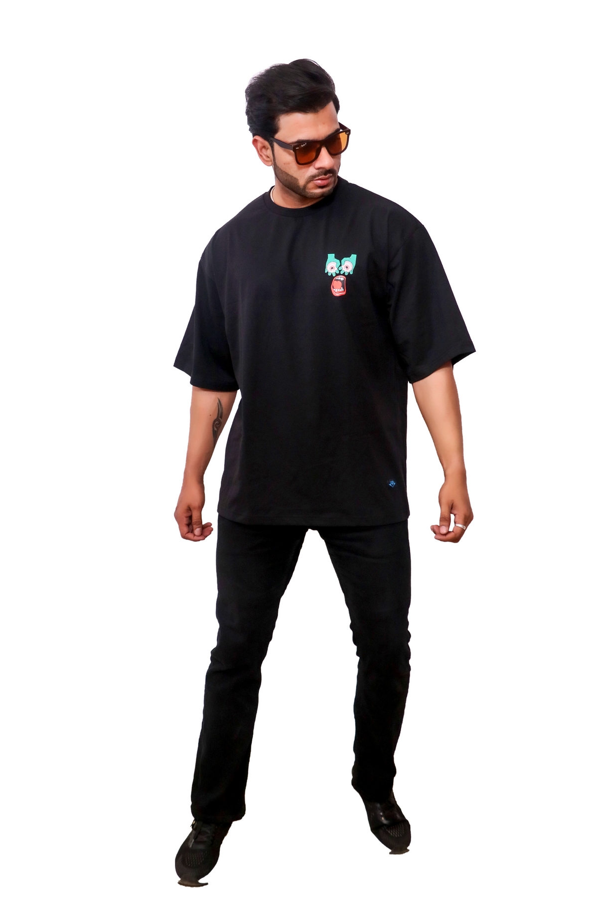 Black Shocked Eye Graphic print T-shirt - Image 2